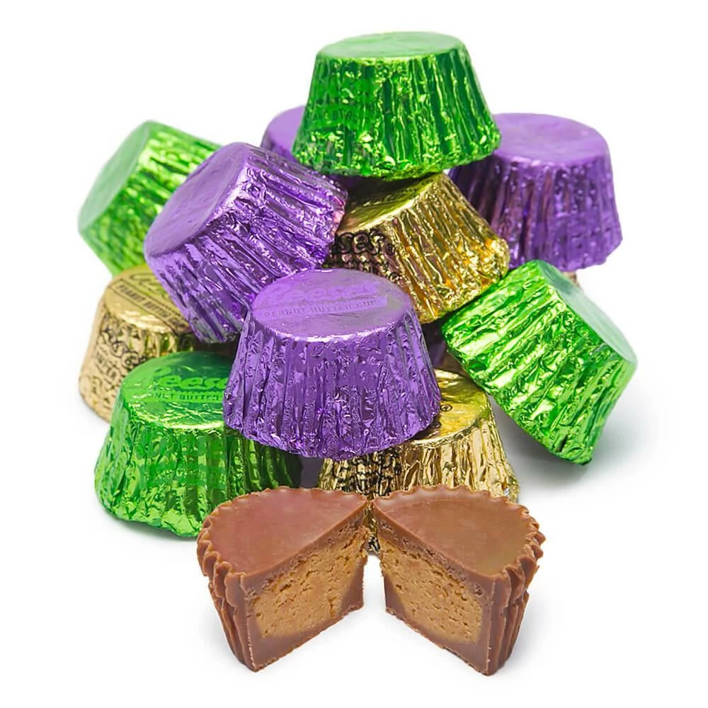 Reese's Peanut Butter Cups Color Combo - Purple, Green And Gold: 600-Piece Box 1 Reese's Peanut Butter Cups Color Combo - Purple, Green And Gold: 600-Piece Box