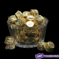 Reese's Peanut Butter Cups Miniatures - Gold: 200-Piece Bag -CANDY WAREHOUSE Sales reese s peanut butter cups miniatures gold 200 piece bag candy warehouse 3